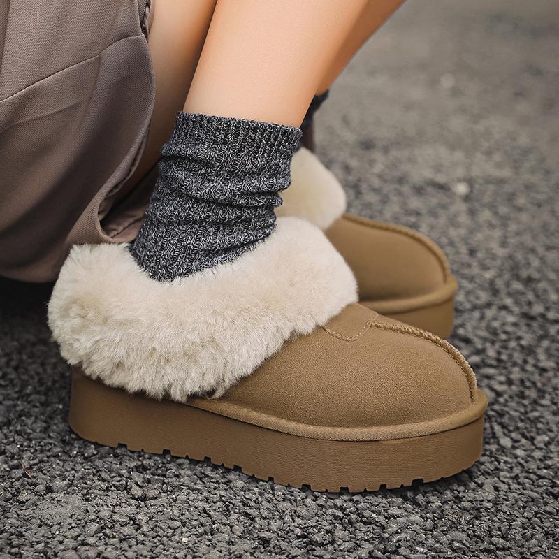 Women's Genuine Leather Thick-Soled Snow Boots, Non-Slip, Warm, with Plush Wool and Velvet Lining.