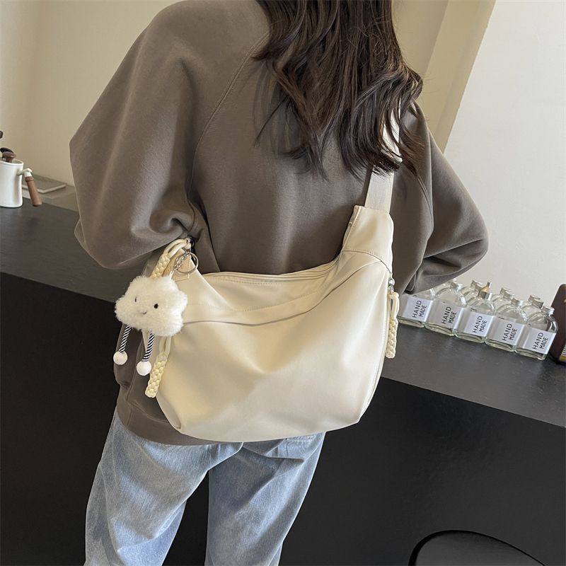 Oxford cloth bag messenger bag women's fashion large capacity messenger class commuter dumpling bag women's shoulder bag