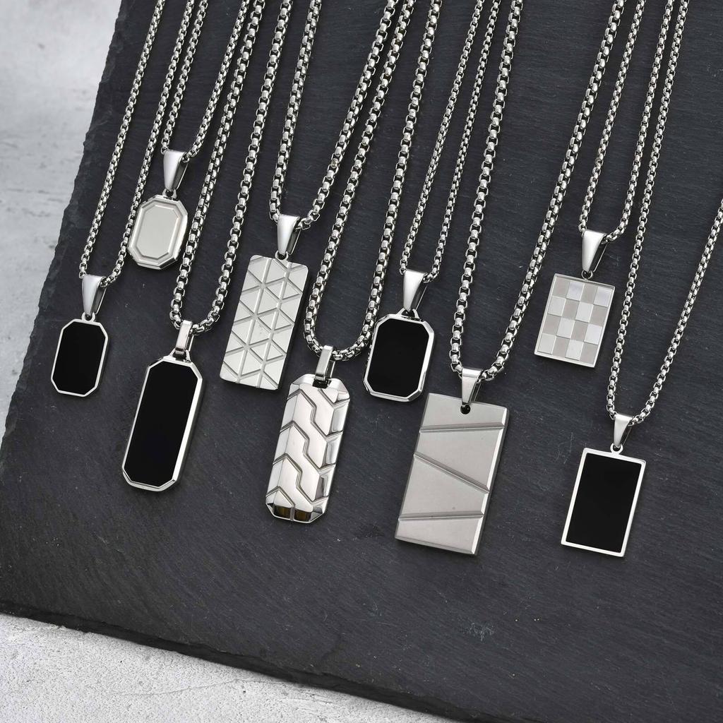 Vnox Piccoli Ciondoli Medagliette Militari Collane per Uomo Ragazzi, Acciaio Inossidabile Colore Nero Argento Medaglietta Militare con Catena a Scatola Regalo per Lui