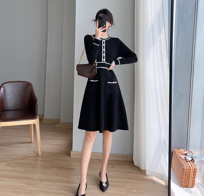 French Style Slim Fit Waist-Cinching Knitted Dress for Women, Autumn/Winter, Long-Sleeved, Korean Elegance