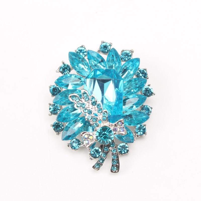 

Fashion Creative Personality Crystal Glass Brooch Elegant Luxury Corsage Women s Clothing Accessories
