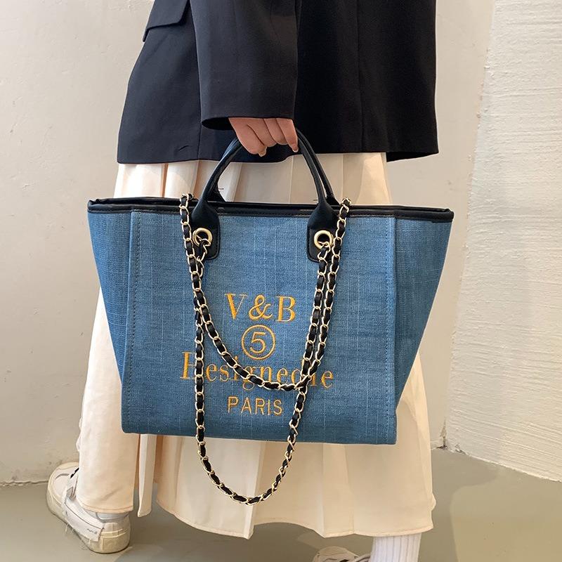 Women's Bags, New Bags, Large Bags, Shoulder Bags, Large-capacity Handbags, Embroidered Thread Messenger Bags.