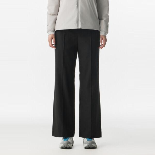 Kolon SportS Women S Pintuck pantS jkpnS25142blk