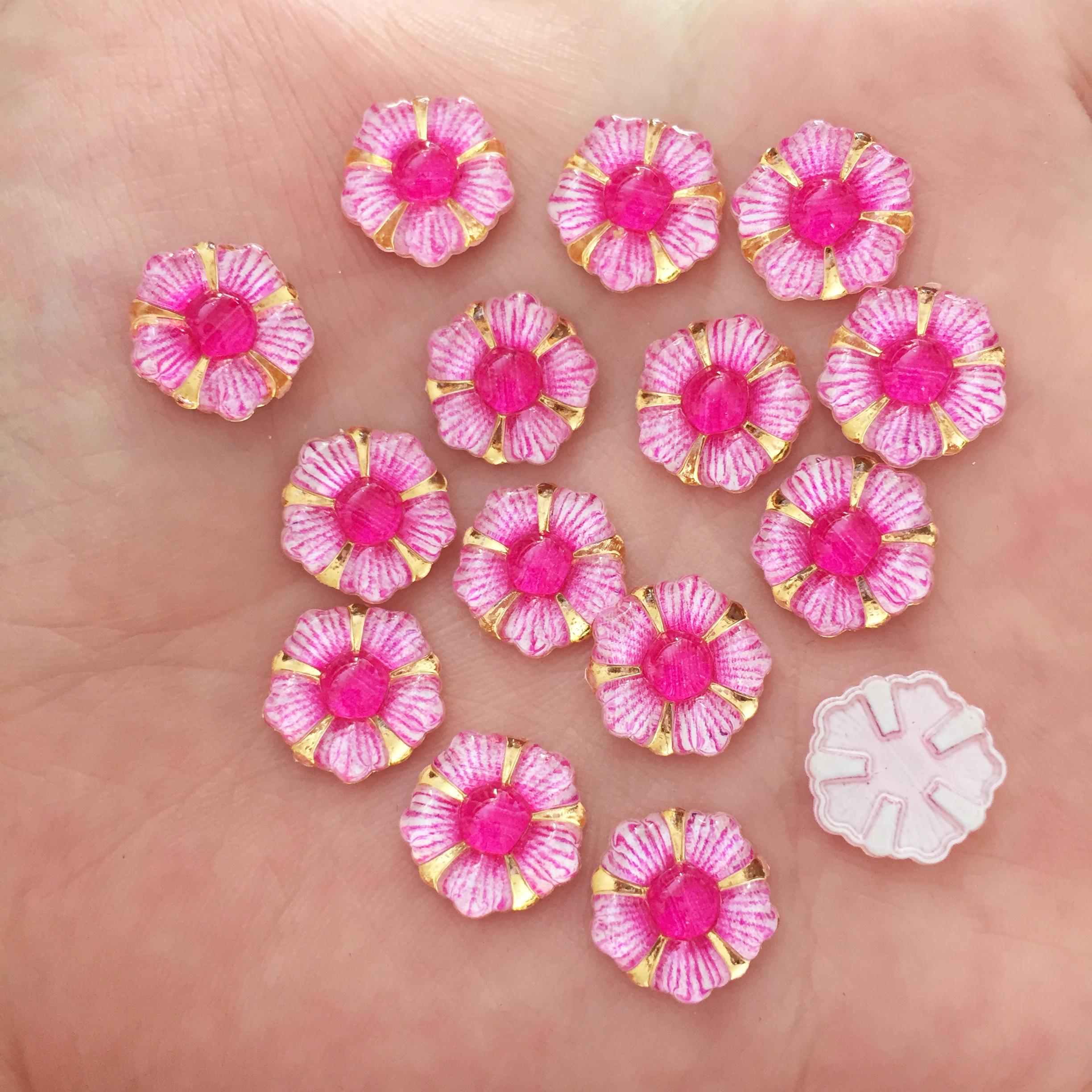 

Яркие красивые бусины цветочки для поделок 12mm