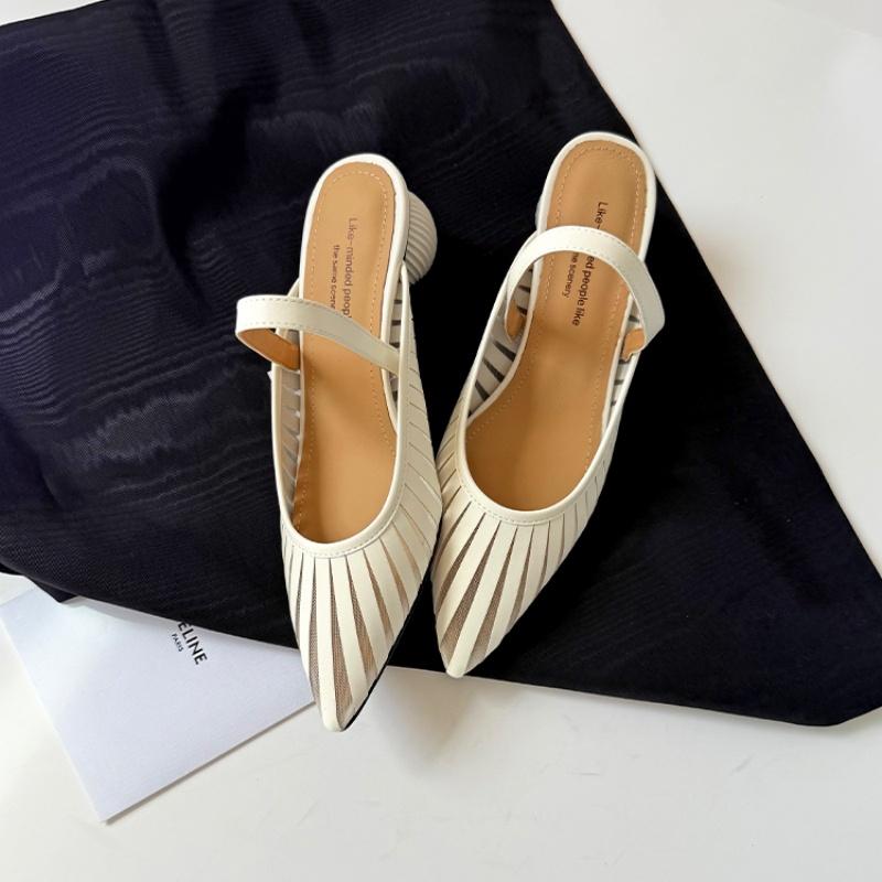 Fashion 2025 New Summer Women Mules Women Shoes Cover Toe Wedges Slippers Belt Buckle Pointed Toe Women Sandals Modern Slippers