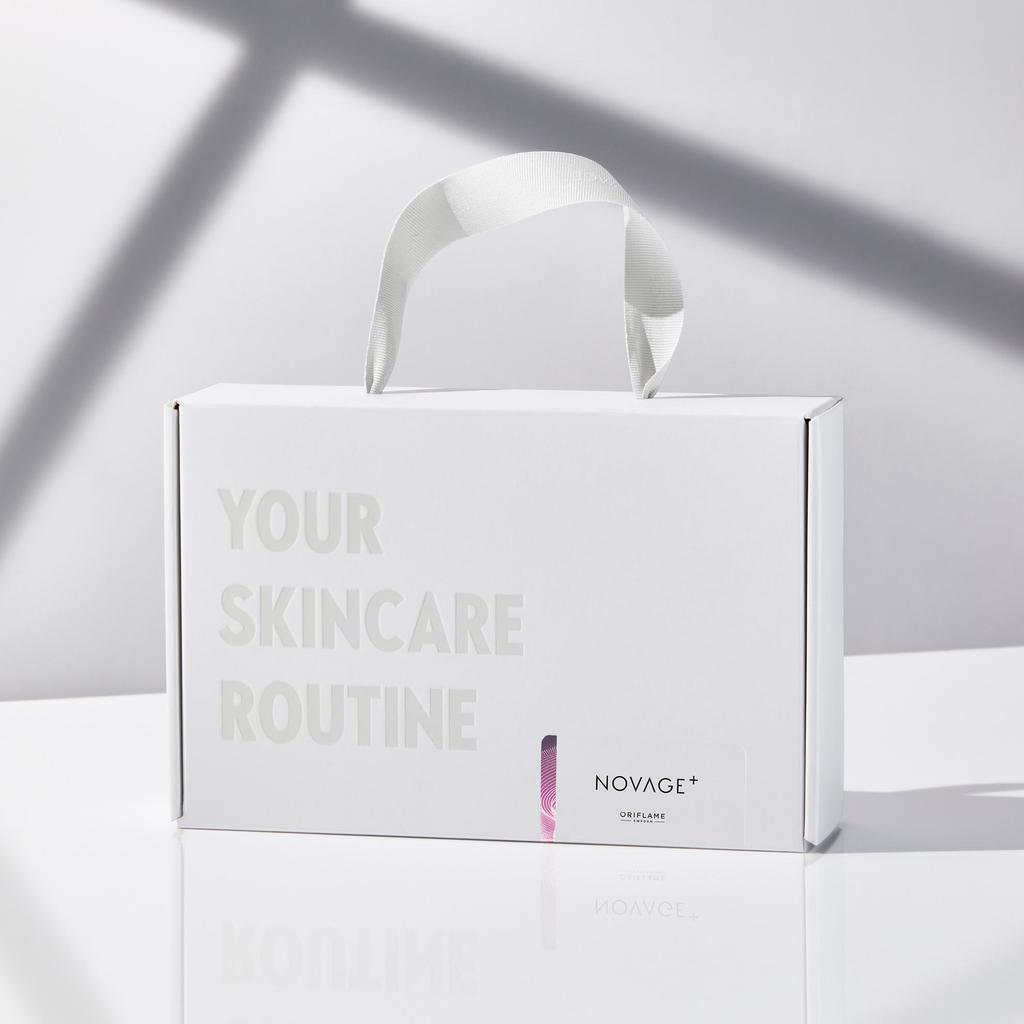 Oriflame Novage+ Bright Intense Set 5 Teile.