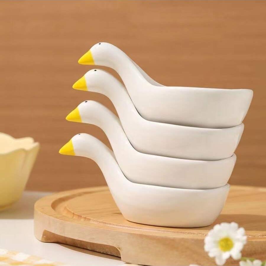 1pc Ceramic Sauce Plate Swan Shaped Seasoning Plate Kitchen Canteen Flavor Chili Mustard Salad Plate Hot Pot Dipping Plate