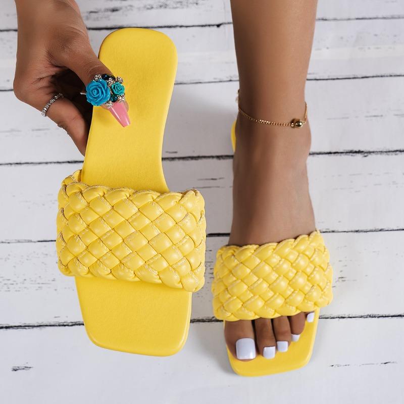 

МОДА, пляжные шлепанцы, женские дизайнерские сандалии на мягкой подошве с квадратным носком, модные женские тапочки на плоской подошве больших размеров, лето 2024, нескользящее покрытие