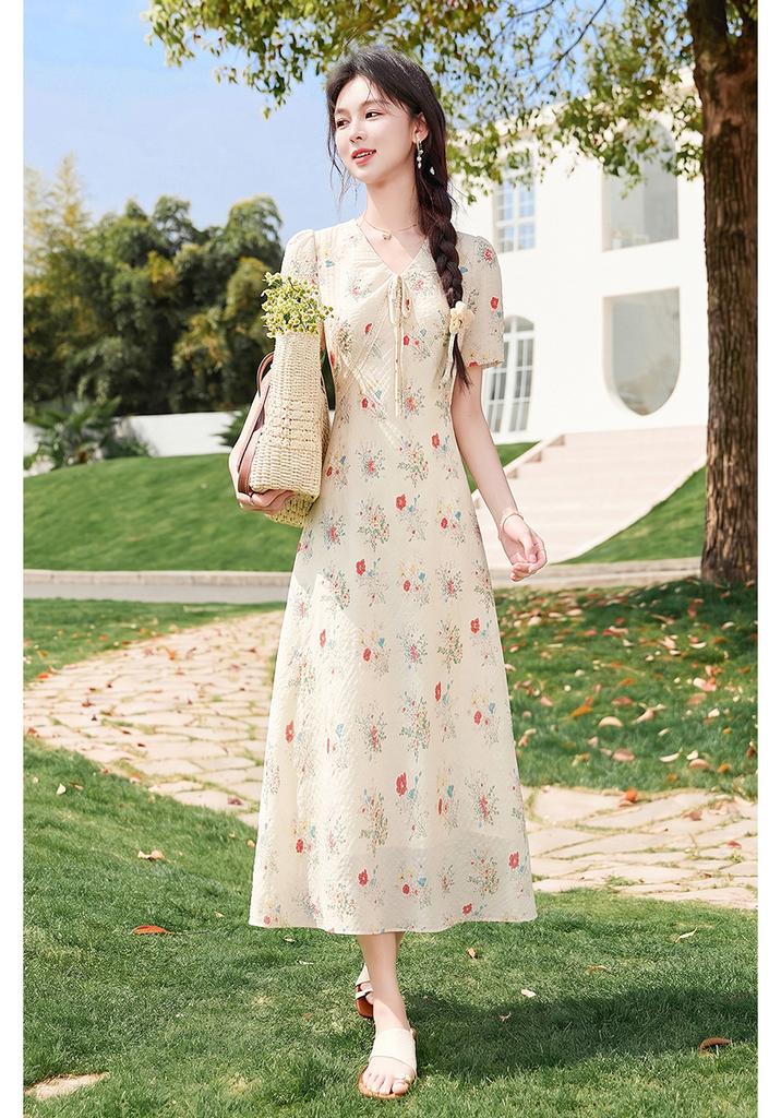 Design Sense Niche Fashion Temperament Slimming Dress for Petite Figures