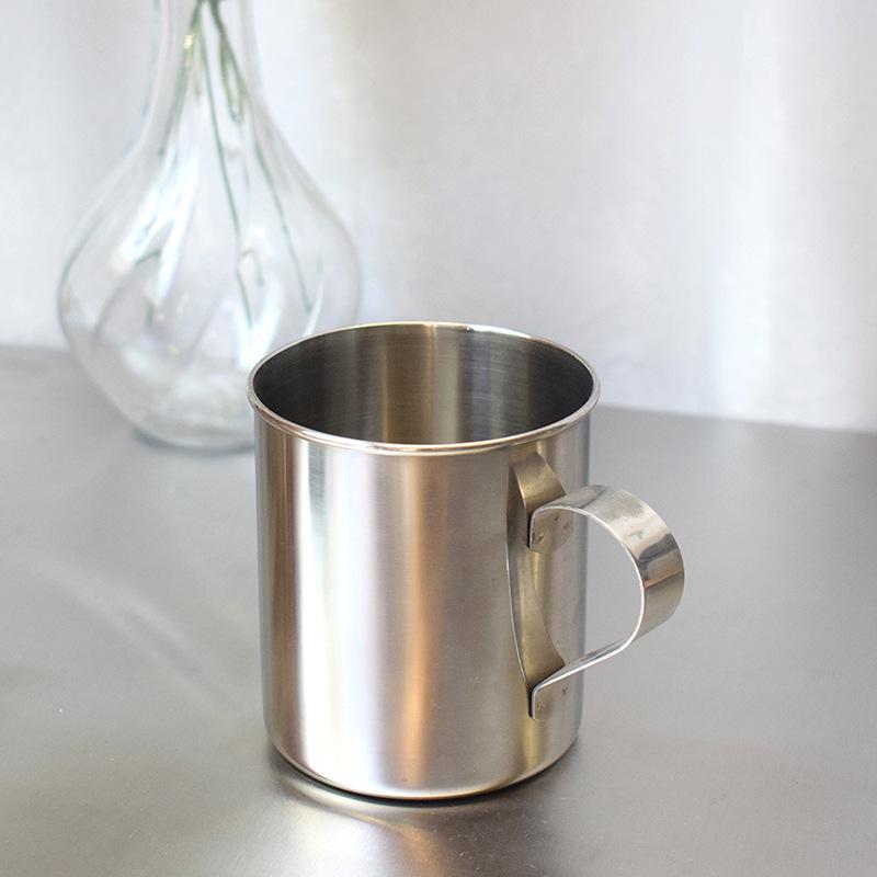 Simple stainless steel water cup with handle, convenient and easy cup, outdoor mountaineering water cup, coffee cup, water cup