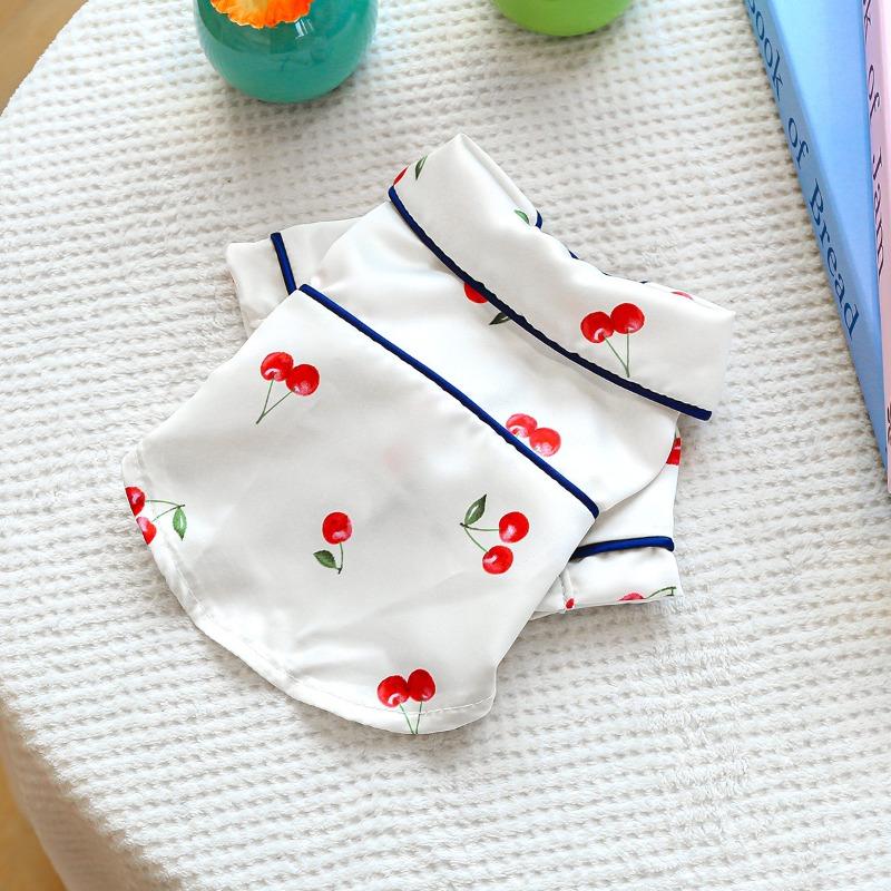 Silk pet pajamas are comfortable and skin-friendly, universal home clothing for cats and dogs