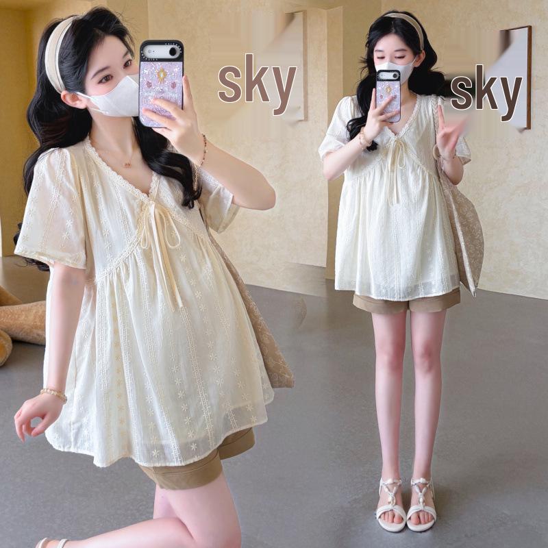 

2026 Korean Style V-neck Lace Embroidered Doll Top with Tummy Support Shorts XL