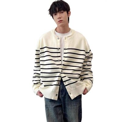 Frühling und Herbst Neuer gestreifter Strickcardigan für Damen und Herren, Rundhalsausschnitt, leichter Luxus, lässiger Stil