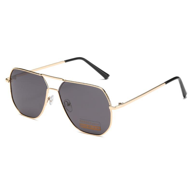 X8692 Men's Polarized Photochromic Driving Sunglasses - Trendy Metal Design, Ideal for Fishing and Outdoor Activities.