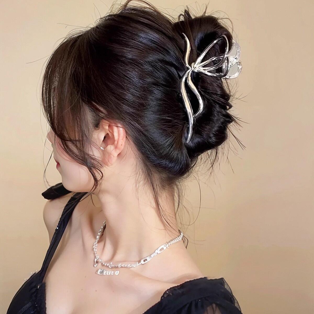 

Y2K Металлическая бабочка полая акула клипса: Стильный аксессуар для волос для хвостиков