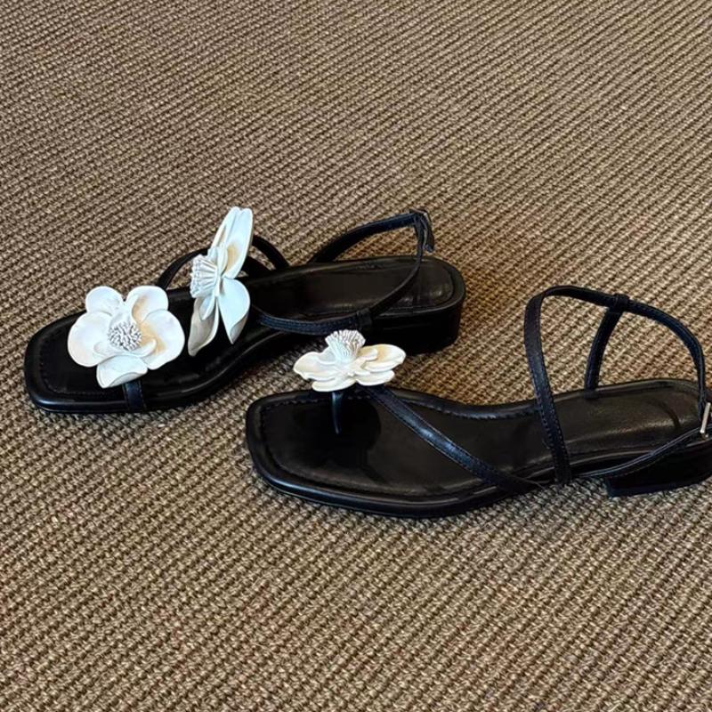 Modne kwiatowe sandały na obcasie dla kobiet, designerskie płytkie buty 2025, trend mody, lato, nowe, eleganckie klapki z klamrą, buty do sukienki dla kobiet