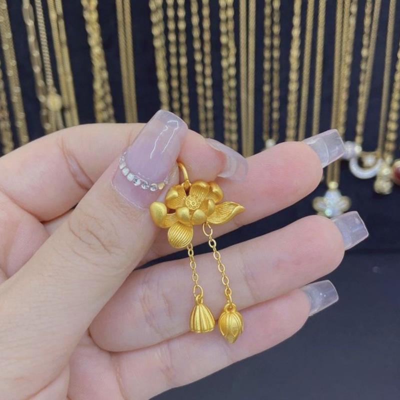 Lotus Pendant Women'S Same Necklace Ancient Craftsmanship Retro Imitation Gold Good Luck Lotus Lotus Jewelry Premium