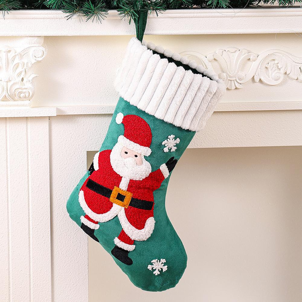 Dropshipping BEI Personalized Embroidered Christmas Socks Santa Snowman Knitted Socks Decorations Novelty Gifts