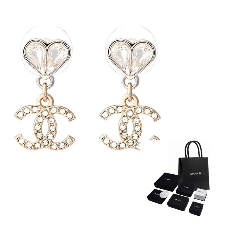 

CHANEL [23 Spring and Summer Style] 23S Love Double C Metal Earrings Women s Gold/Silver золотий