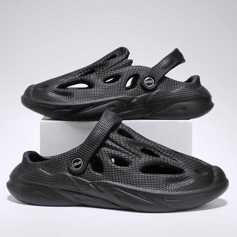New Men's Sandals Men's Summer Trendy Men's Coconut Hole Shoes Men's Outer Wear Hollow Beach Sandals Slippers Men's