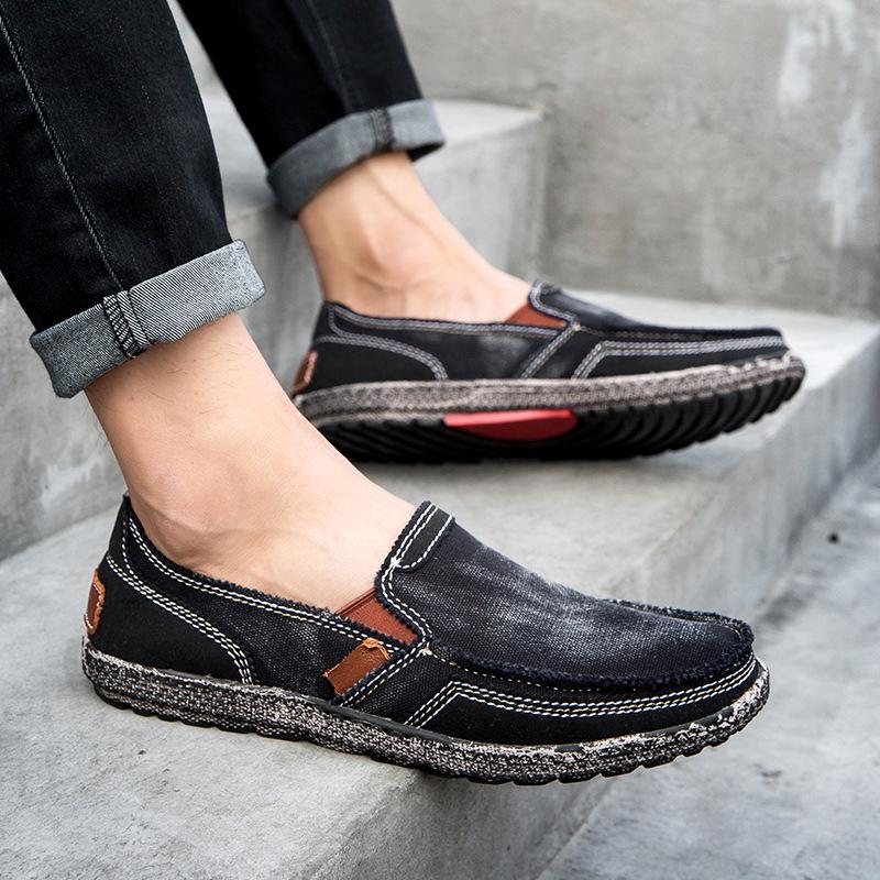 New Spring Autumn Light Canvas Shoes Men Breathable Men Shoes Loafers Soft Comfortable Outdoor Flat Lazy Shoes