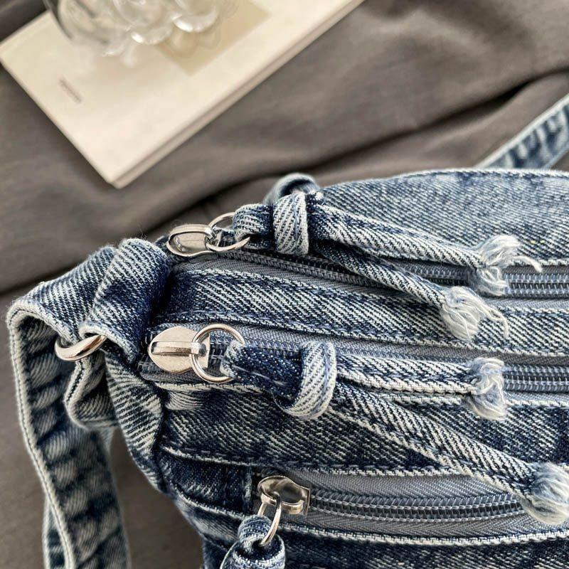 This Stylish and Stylish Small Square Bag Is A Simple and Elegant Single-shoulder Crossbody Bag for Women