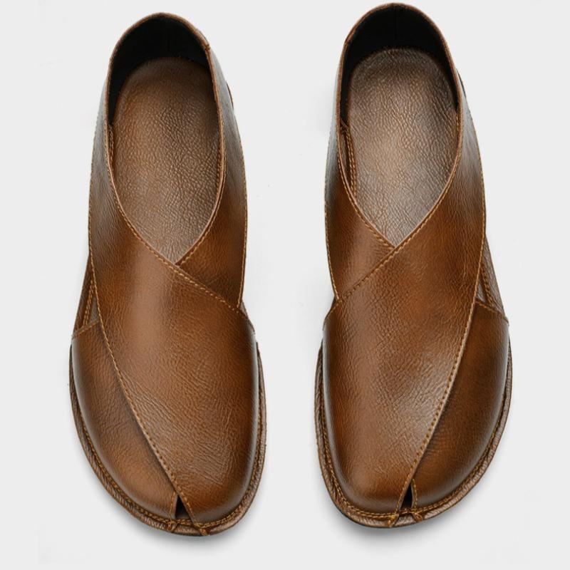 Designer Sandals Men's Casual Leather Sandals Outdoor Non Slip Beach Sandalias Soft Sole Driving Sandals for Men Flat Sandalias