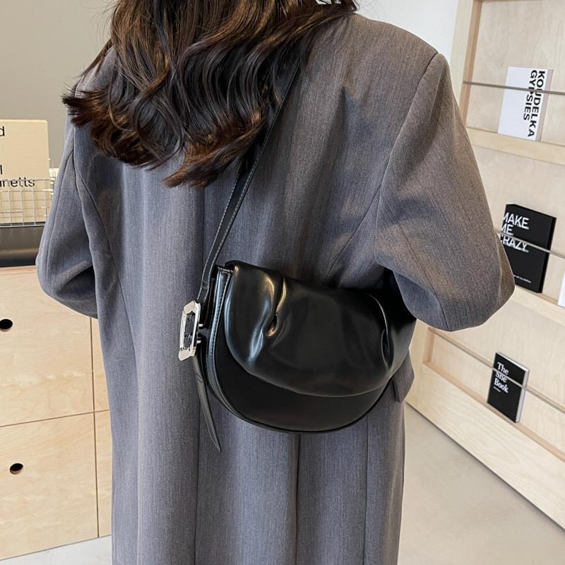 2024 New Spring Women's Saddle Bag Urban Minimalist Pu Shoulder Crossbody Bag Folded Design