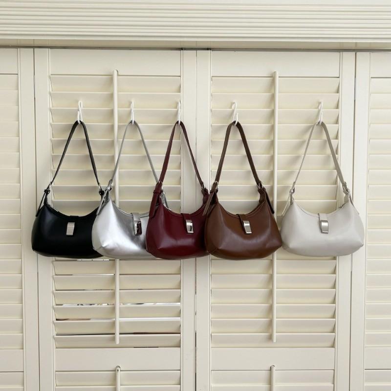 IELGY Crescent Underarm Retro Elegant Shoulder Female Bag All-Match Commuter