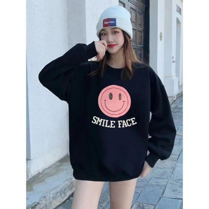Smiley face print long-sleeved crew neck sweater women's loose casual large size simple and cute age-reducing women's