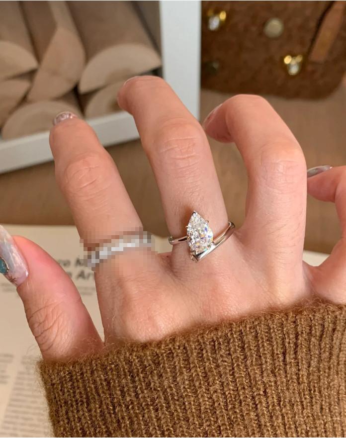 Stylish Women s Teardrop Ring With Delicate Comet Shape Timeless Elegant Jewelry J5741