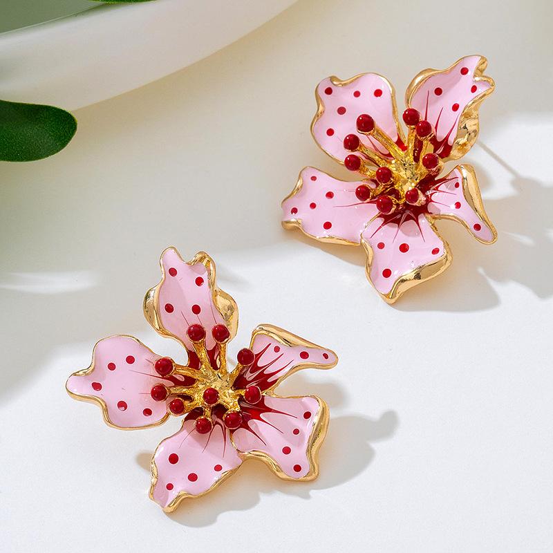 Vintage Enamel Colored Drip Oil Flower Irregular Stud Earrings for Women Elegant Metal Floral Geometric Earring Vacation Jewelry
