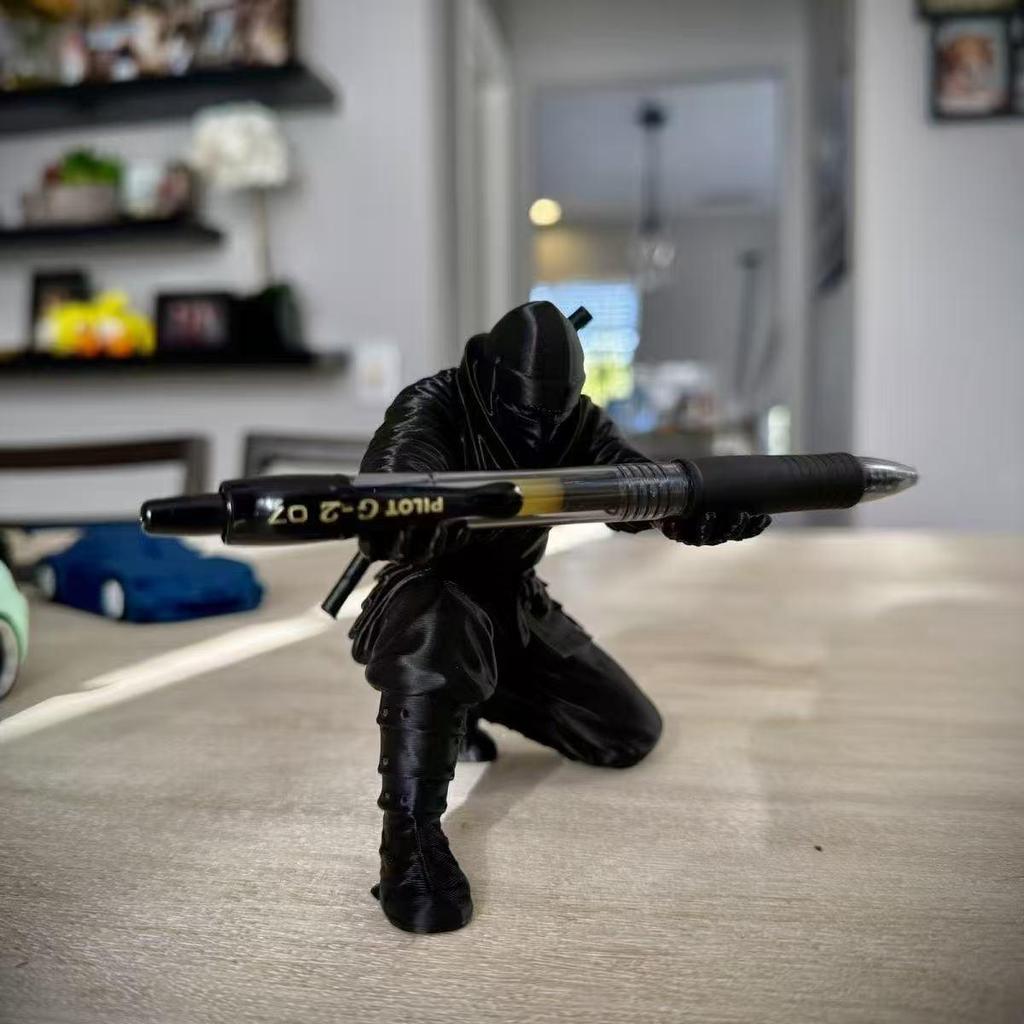 Ninja Print 3D Pen Holder Figurines: Personalized Creative Desk Ornaments