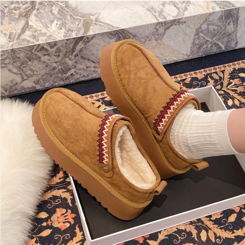 Un Nouveau Style de Polaire, Épaississant et Chaud Chaussons d'Hiver en Coton Neige pour Femmes avec Demi-Pantoufles sur un Pied