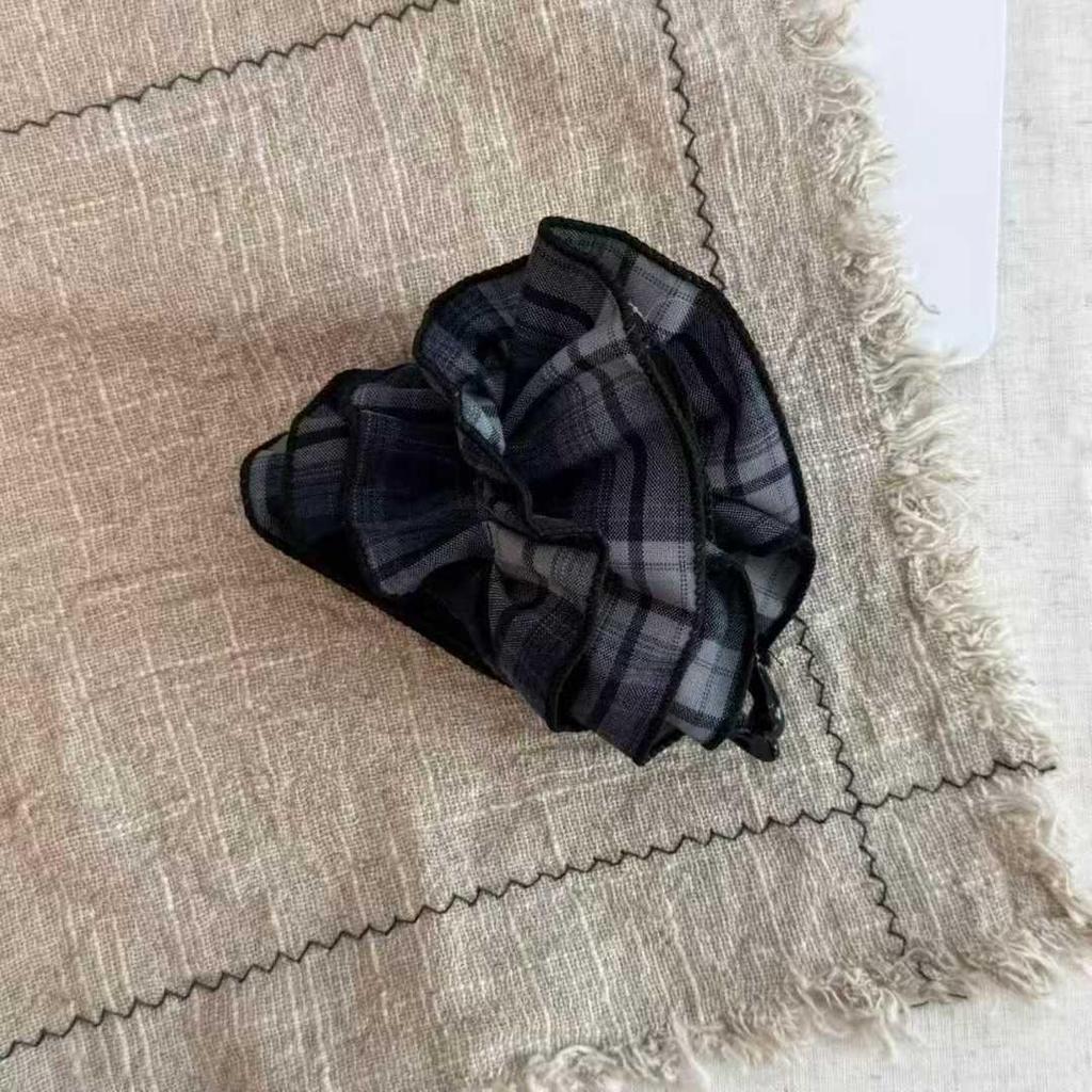 Plaid Flower Hair Clip: Elegant Women's Banana Clip for Chic Updos and Ponytails