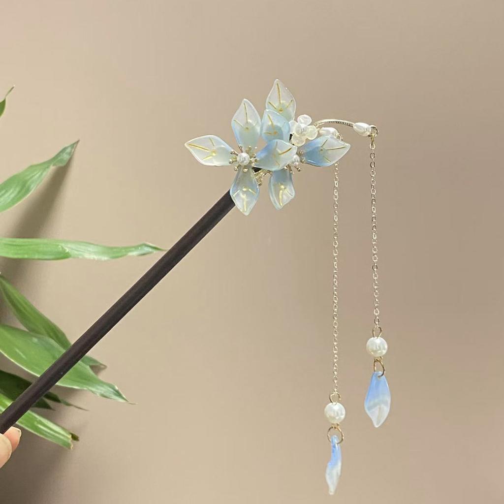 Retro Chinese Hair Jewelry White Flower Step Shake Green Leaf Butterfly Designs Wooden Hair Sticks Forks Women Hair Bun Maker