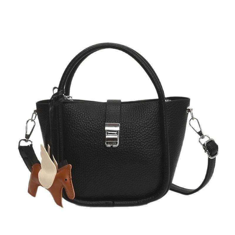 Handbag Women's New Line Fashion Shoulder Bag Commuter Versatile Messenger Bag