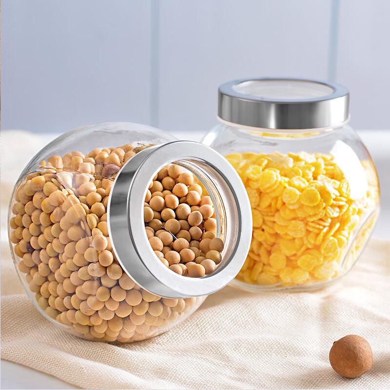 

Ru Han Lead-Free Glass Spice Shaker Set