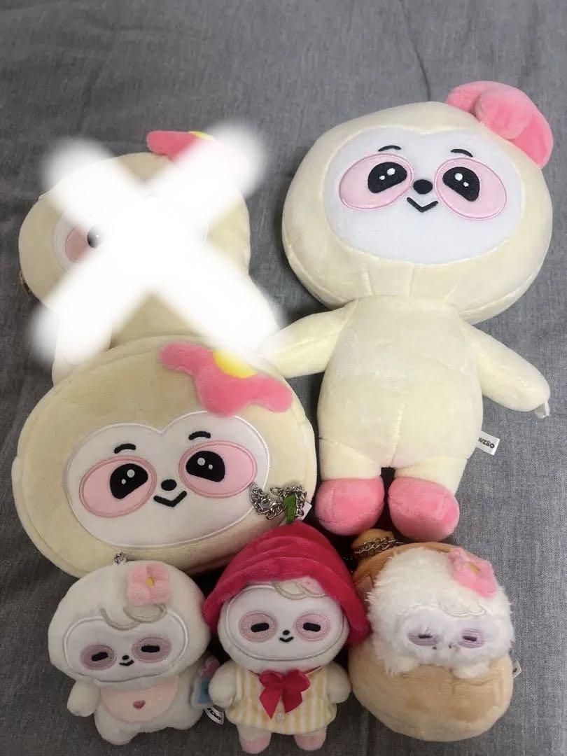 

[Б/У] Товары NiziU Аяка