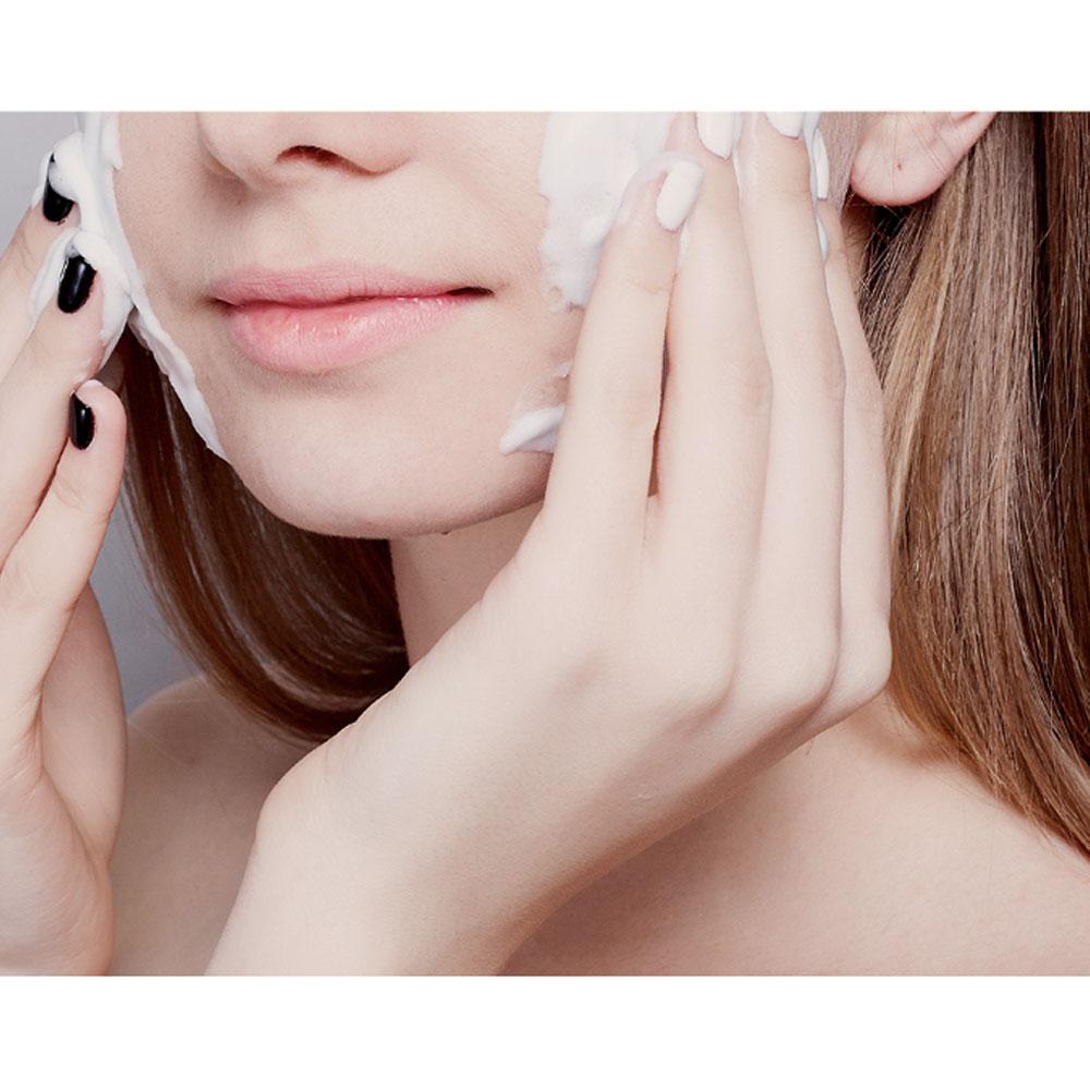 Dermafactory EDLP Houttuynia Cordata 24% Cleansing Foam 120g
