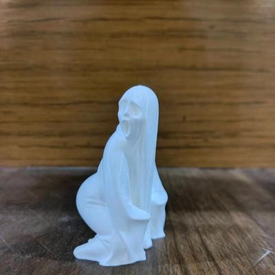 3D Baskılı Büyük Kıç Hayalet Heykeli Cadılar Bayramı Cadı Hayalet Masaüstü Süsü Eğlenceli Tasarım Ev Dekorasyonu Oturma Odası Masaüstü İçin