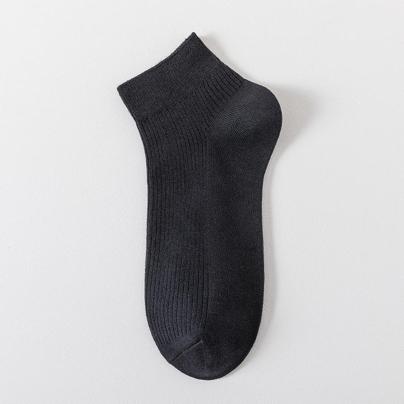 Summer Men's Solid-color Short Socks, Anti-odor and Anti-friction Casual Men's Socks, Breathable and Sweat-absorbing Socks