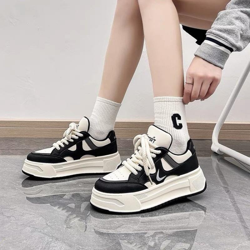 2025 Summer New Korean Version Ins Student Little White Shoes Platform Heightening Sports Board Shoes Trend Street Casual Shoes