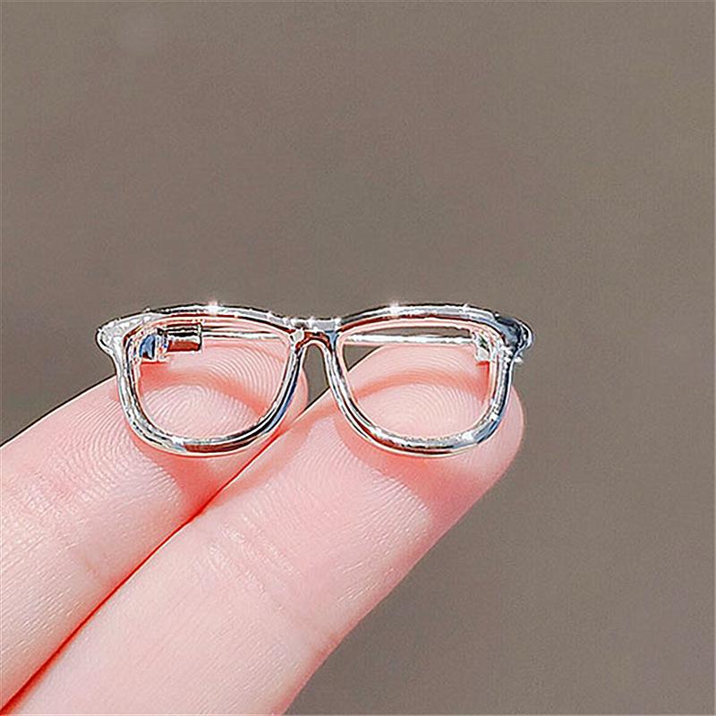 

1PC Little Glasses Brooch Badge Clothing Accessories Jewelry Brooch срібний