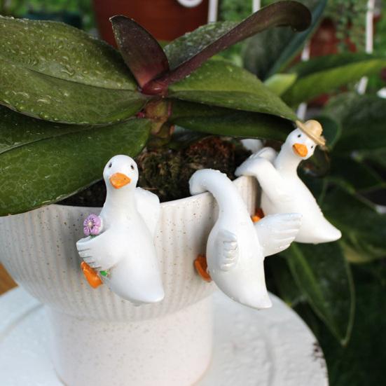 3 Pcs Cute Climbing Duck Garden Statue Funny Resin White Goose Flower Pot Hugger Outdoor Hanging Animal Figurine for Home Garden Patio Lawn Yard