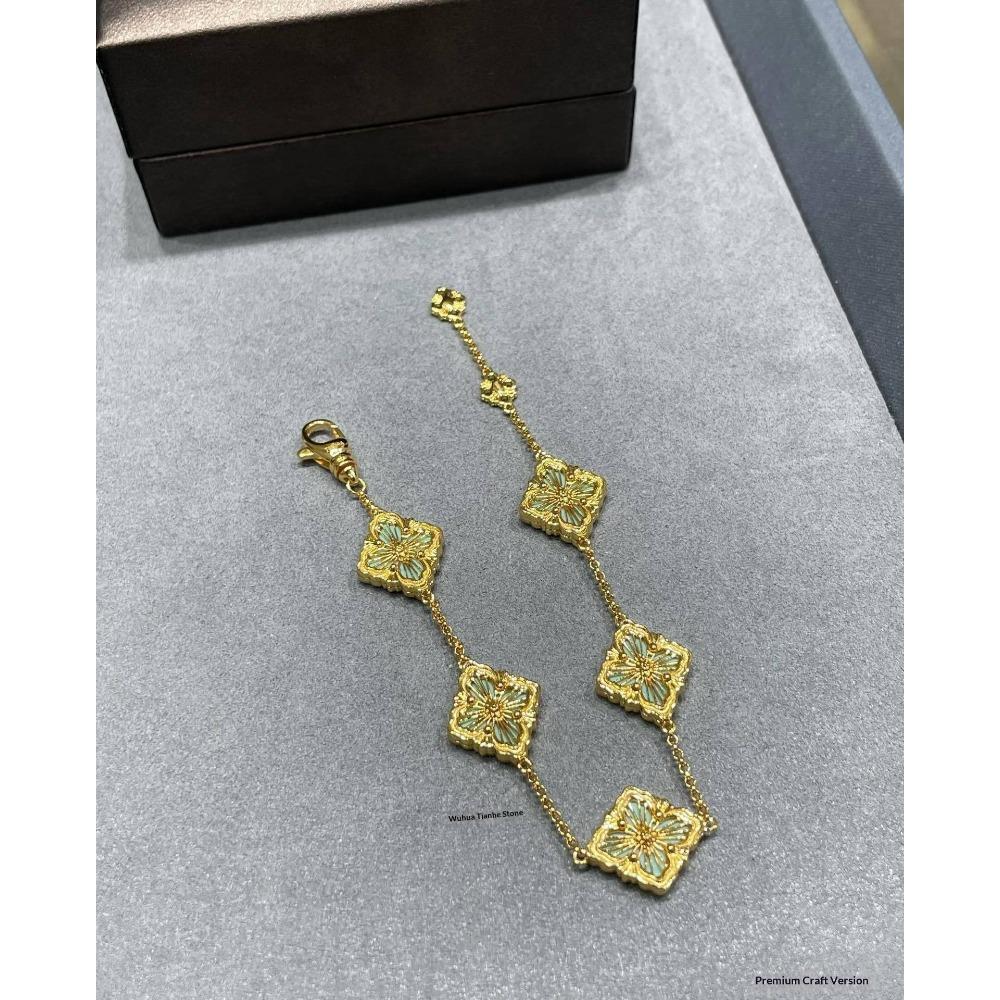 Pulsera de trébol de cuatro hojas para mujer, estilo palacio retro, lujo accesible, moda elegante.