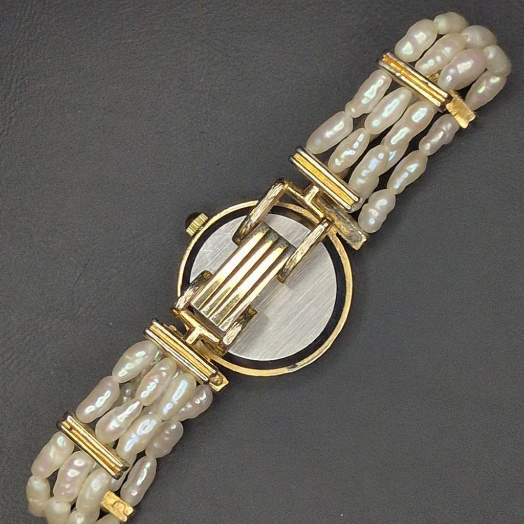Used [Good Condition] Natural freshwater pearl triple bracelet watch, shell dial, battery replaced, working item