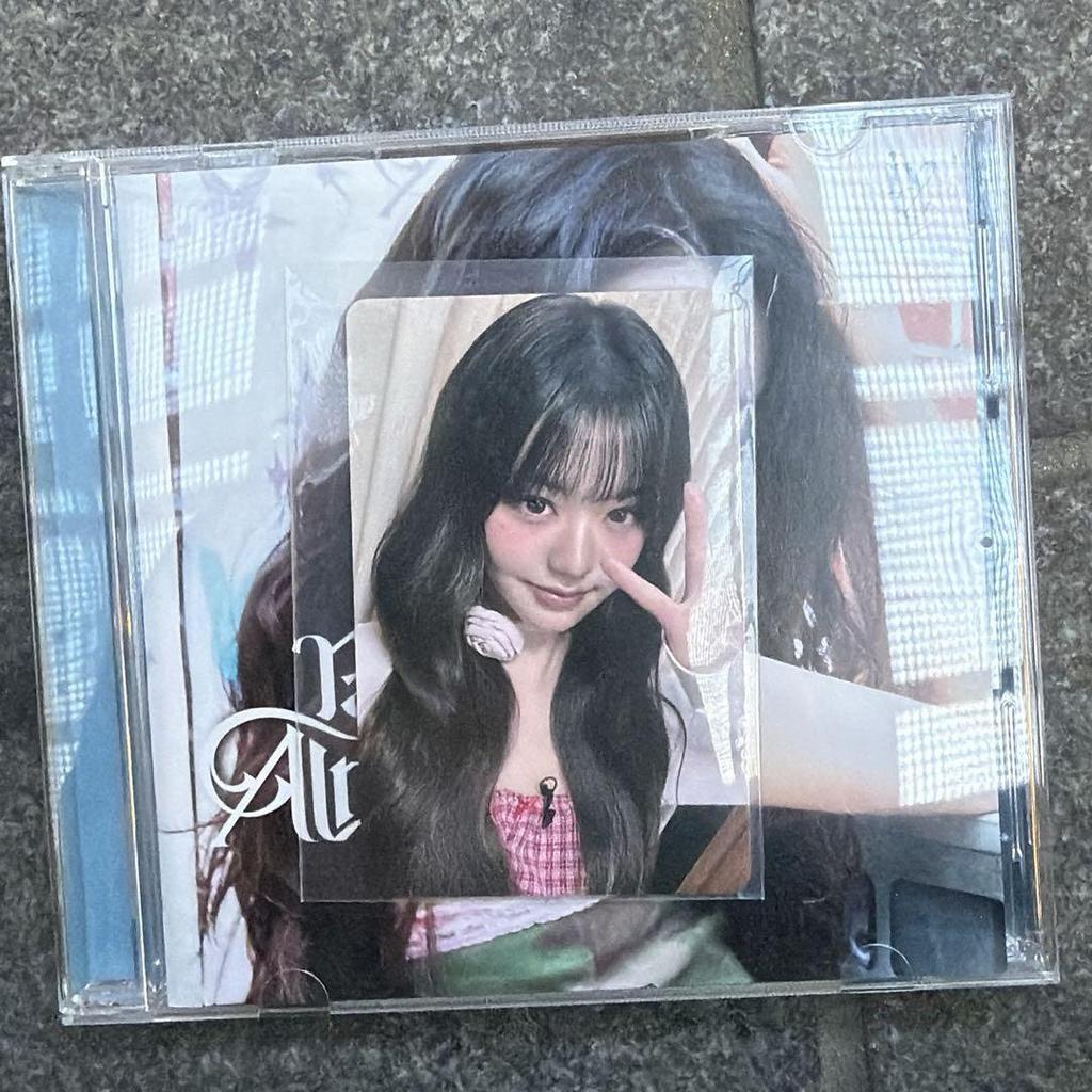 [USED] IVE secret Osaka venue limited 10/13 Wonyoung