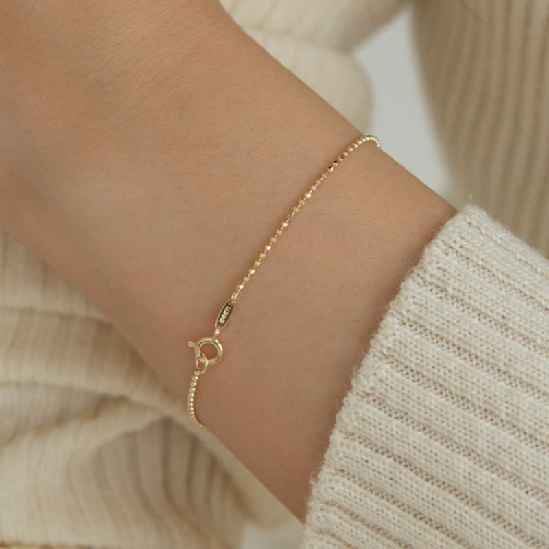 LUNNE 14k Cut Stone Ball Bracelet (14k Gold) #BR04