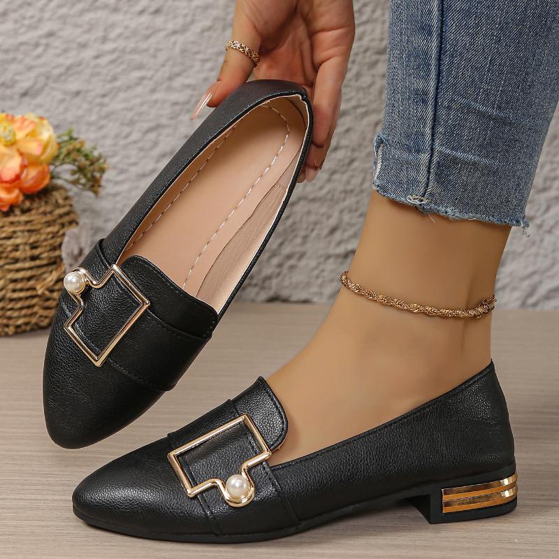 Women Casual Comfortable Flats Shoes 2026 Spring Summer New Outdoor Slip on Loafers Lightweight Pointed Lazy Sneakers Women